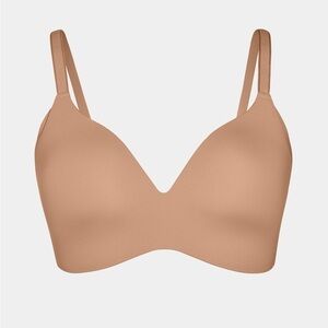 Knix Size 7 (36DD, 38DD, 36E/DDD) WingWoman Contour Bra